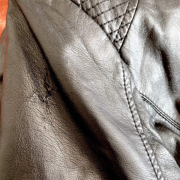 M L.A. Hearts black faux leather bomber jacket - Picture 5 of 5